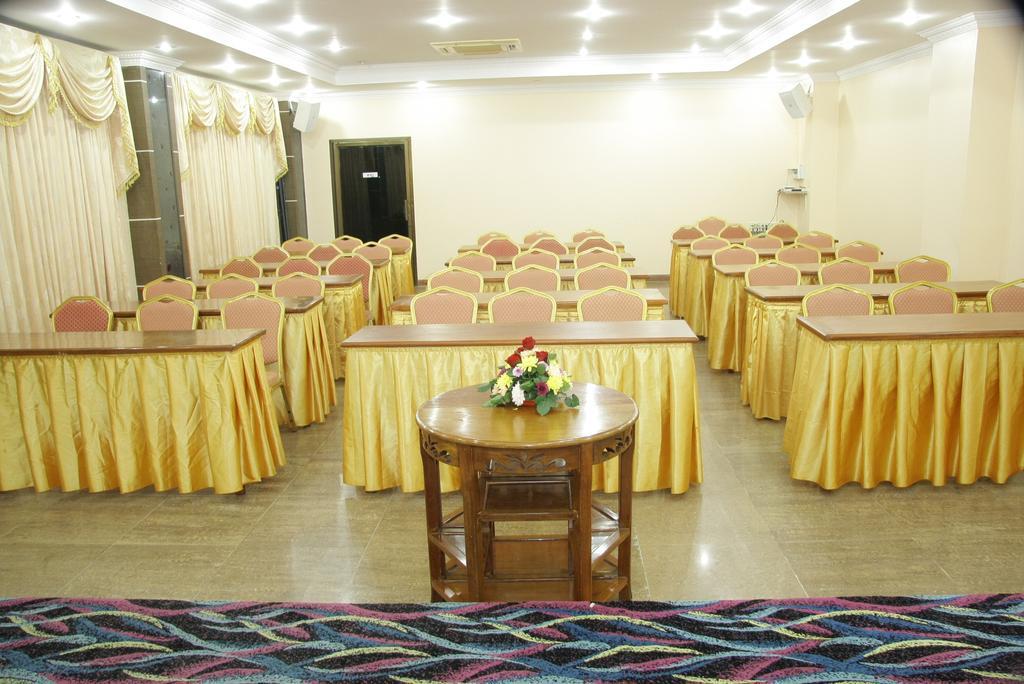 Golden Sand Hotel Sihanoukville Dış mekan fotoğraf