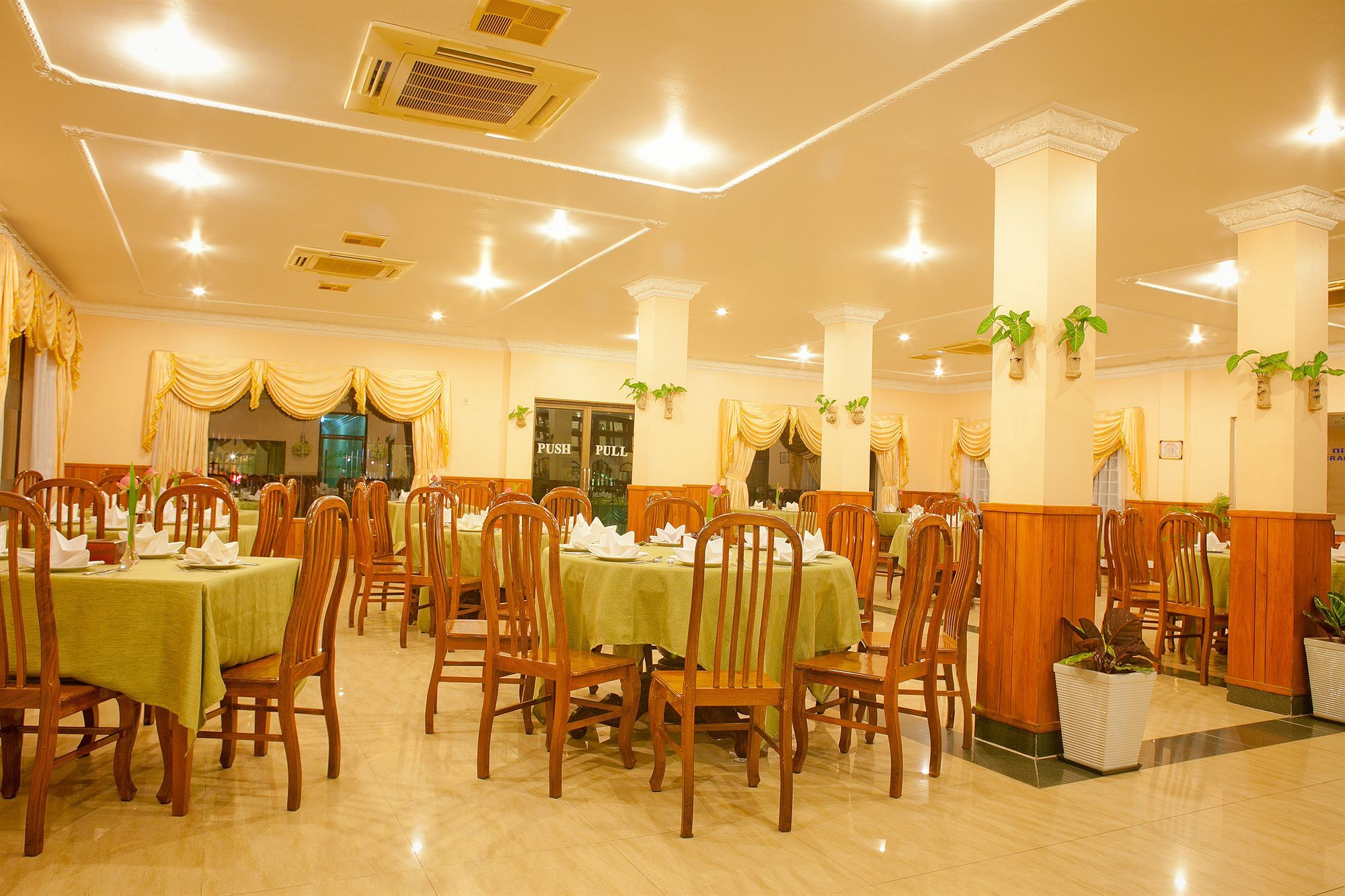 Golden Sand Hotel Sihanoukville Dış mekan fotoğraf